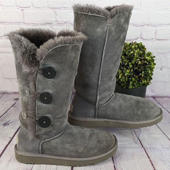 UGG Women's Bailey Button Triplet II Boots - Picture 2 of 10